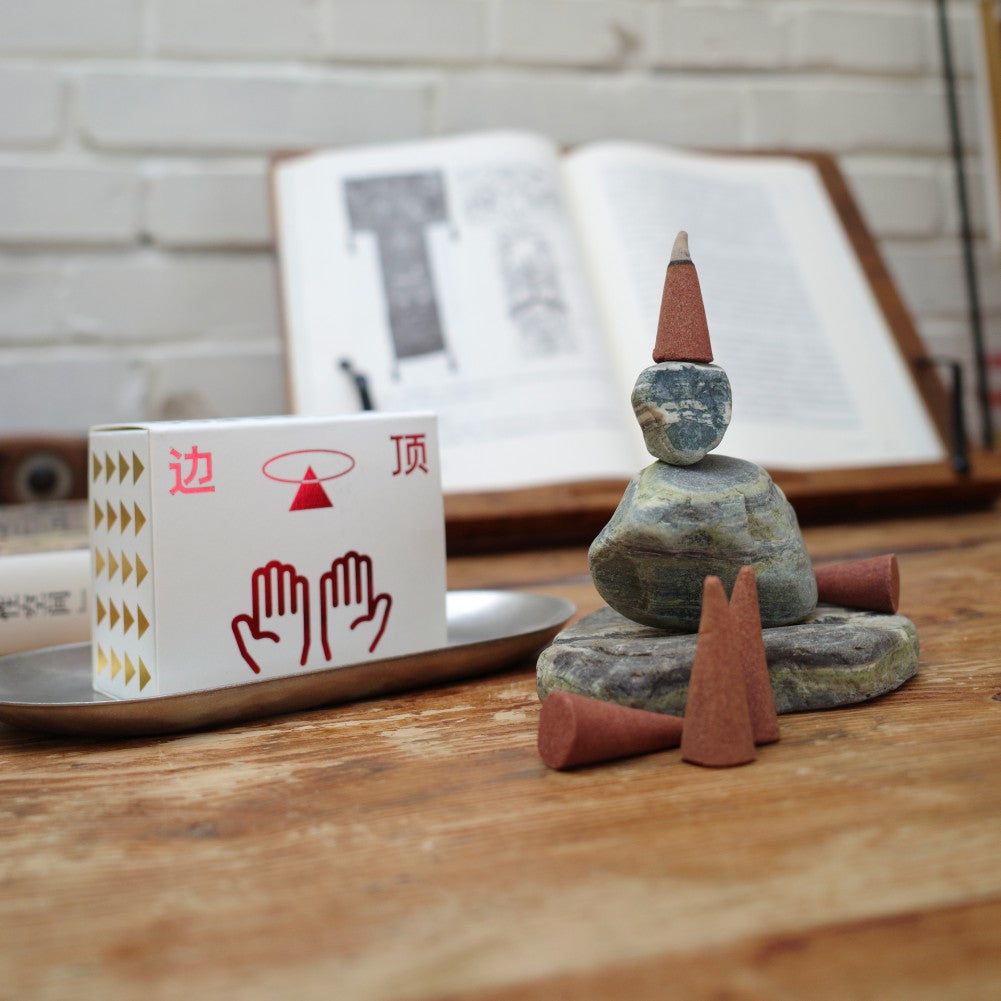 Handcrafted incense cone“LAPCHI”