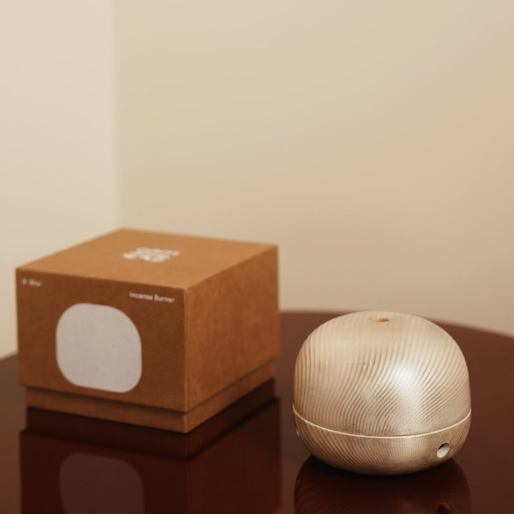 Shui – Water Ripple Incense Burner with Silver Accents