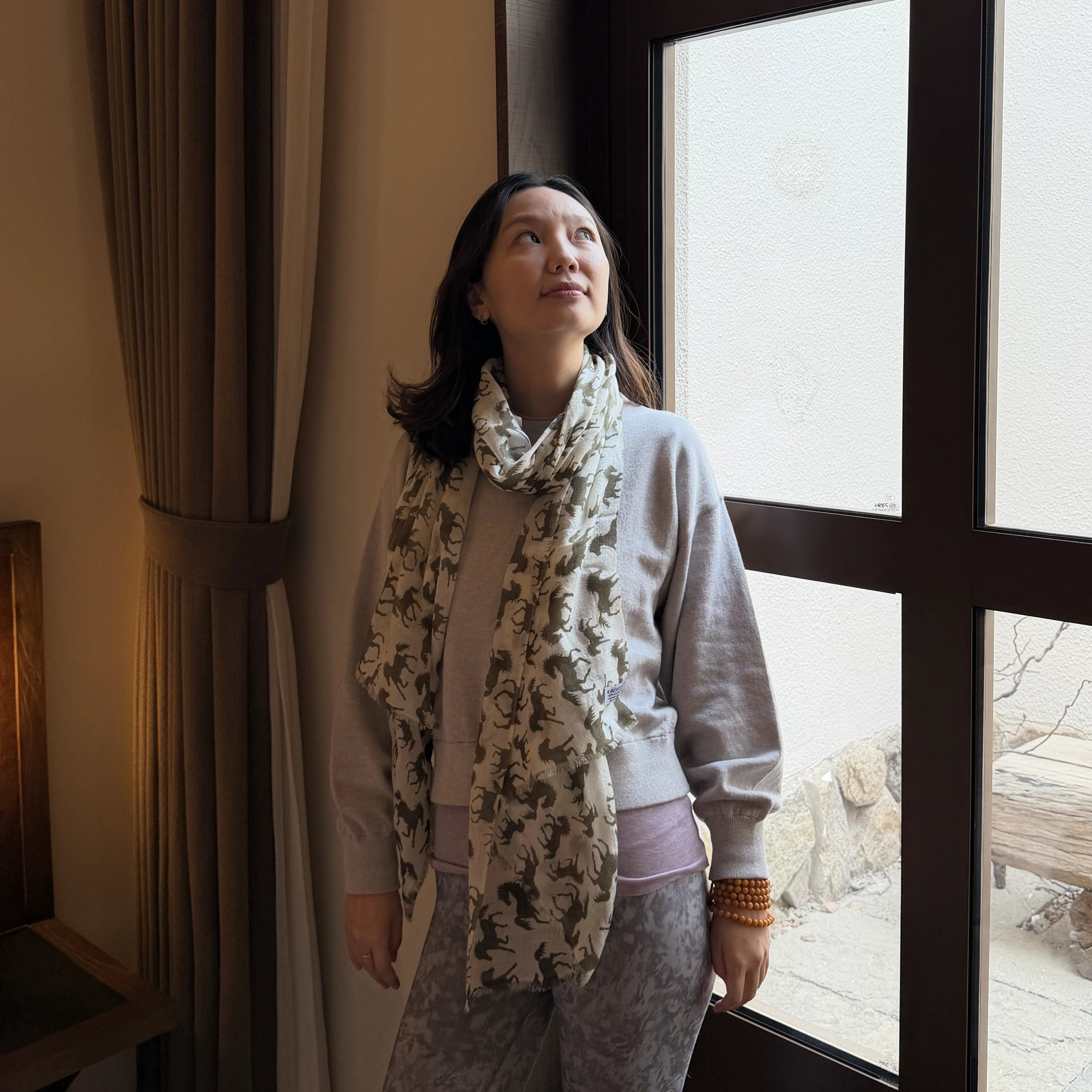 Wild Plateau | Pure Himalayan Cashmere Scarf Handcrafted in Nepal