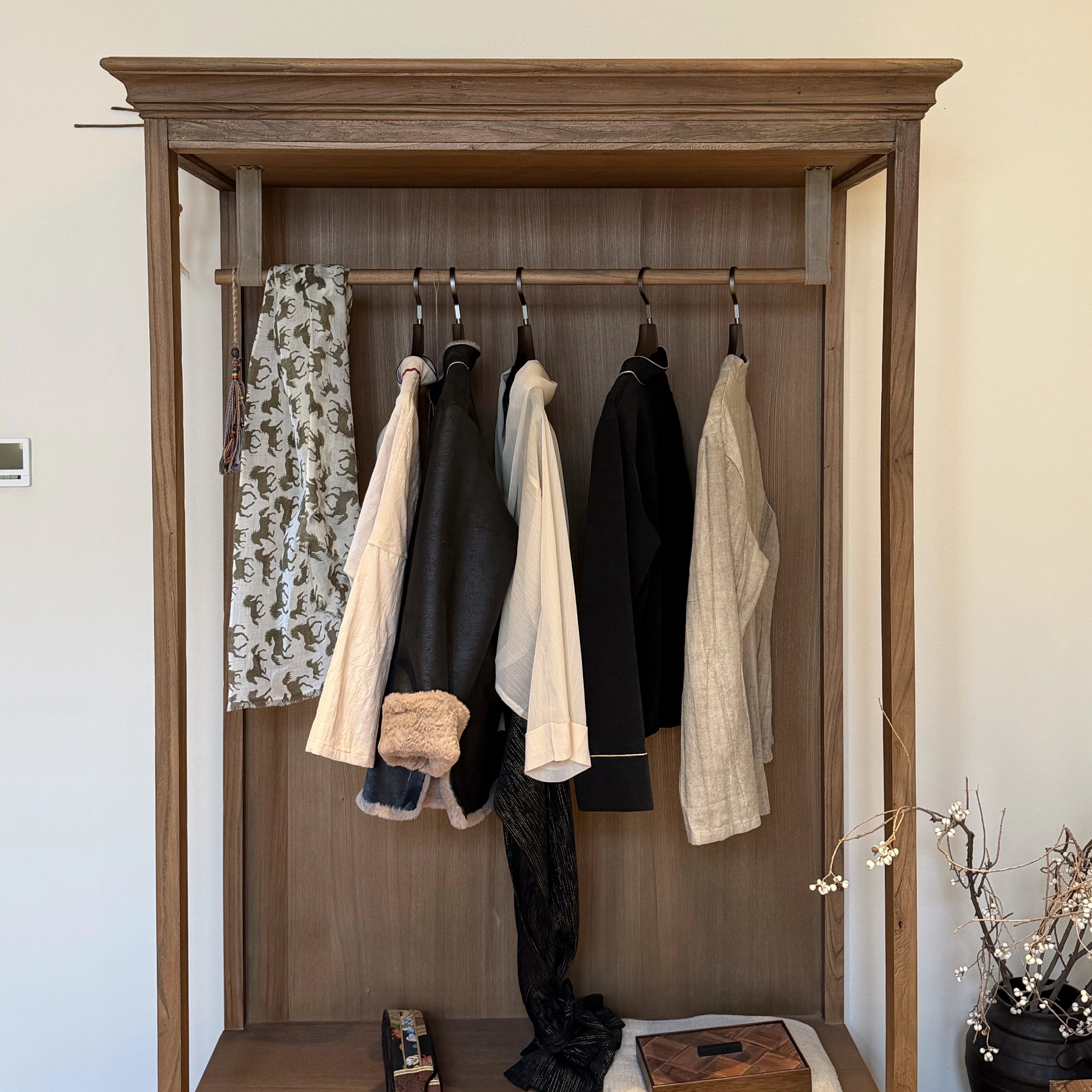 Wild Plateau | Pure Himalayan Cashmere Scarf Handcrafted in Nepal