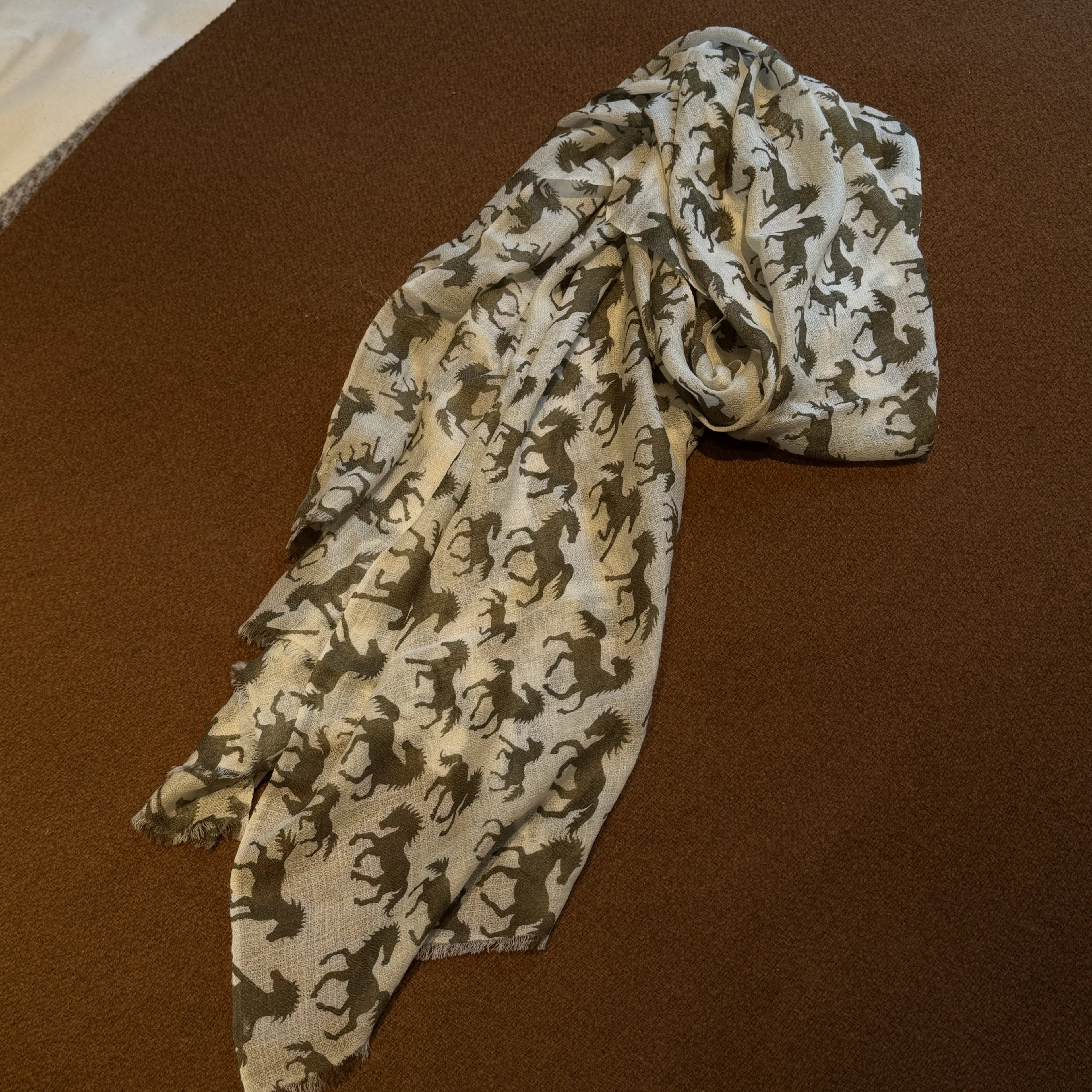 Wild Plateau | Pure Himalayan Cashmere Scarf Handcrafted in Nepal